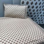 maroon-cream-geometric-floral-buti-hand-block-single-bedsheet