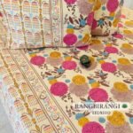 vibrant-pom-pom-marigold-blossom-cluster-super-jumbo-king-bedsheet-pastel-edition
