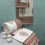 rose-garden-floral-jaal-pink-lattice-reversible-quilted-comforter-bedsheet-set